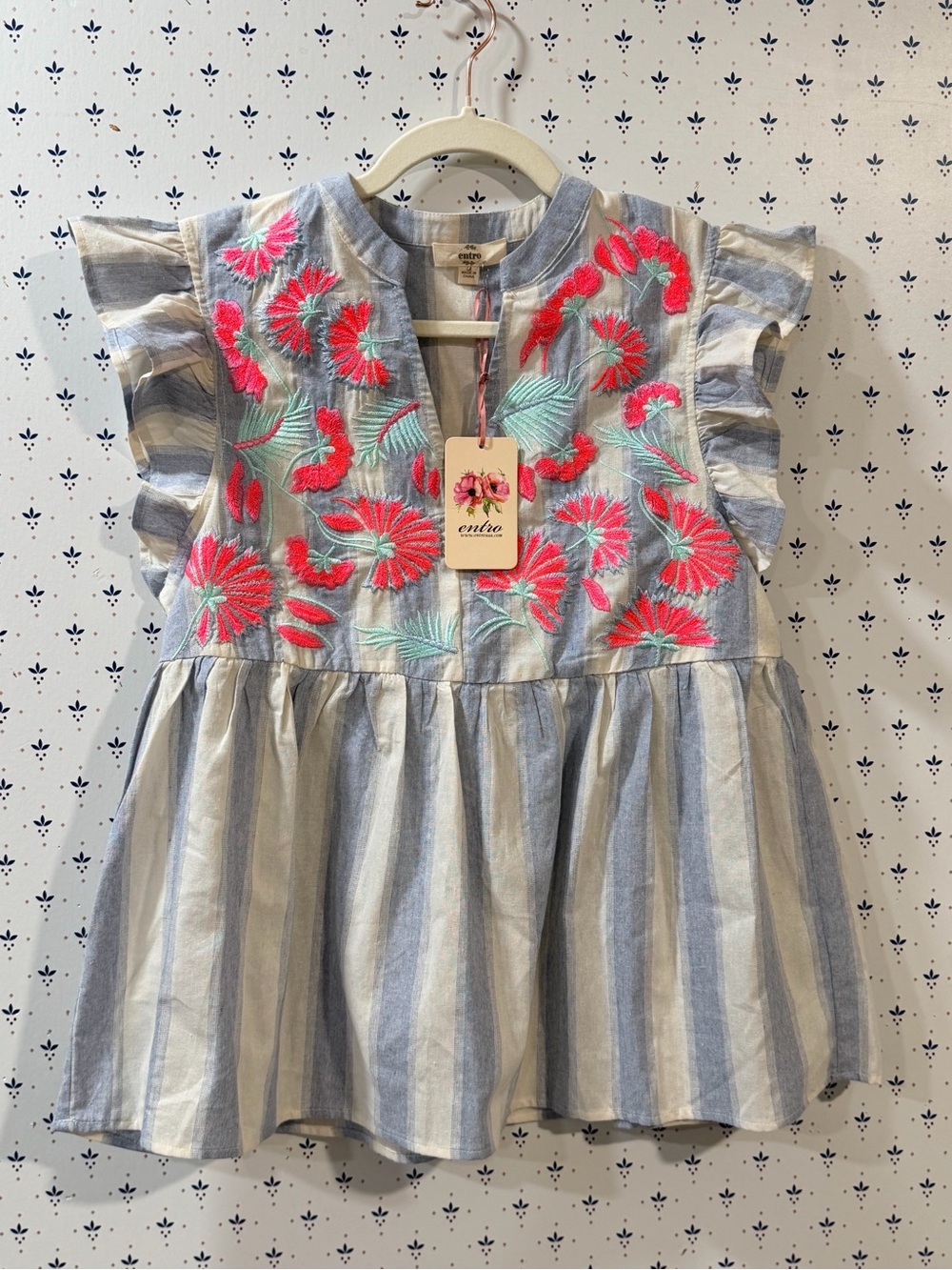 Entro Striped Floral Embroidered Ruffle Sleeve Babydoll Blouse Top - NWT Size M